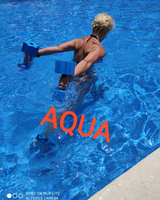 AQUAEROBICS